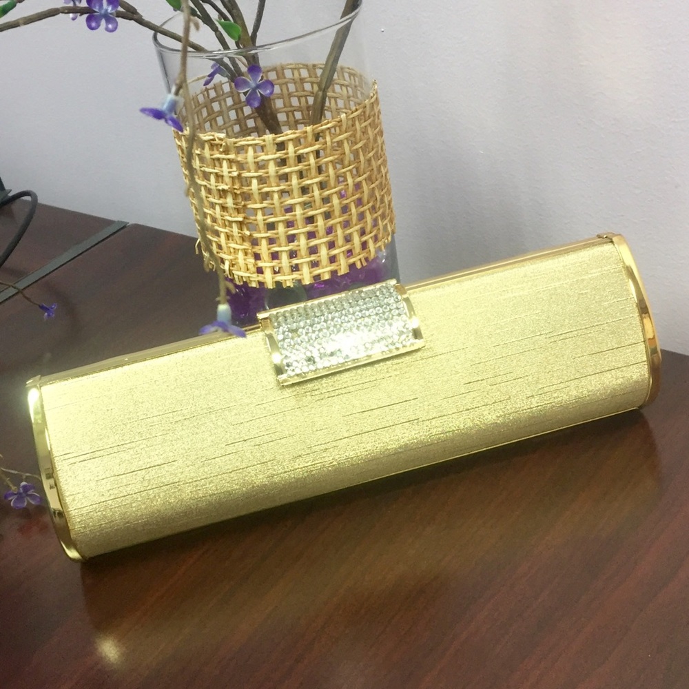 Golden Evening Clutch 🦋